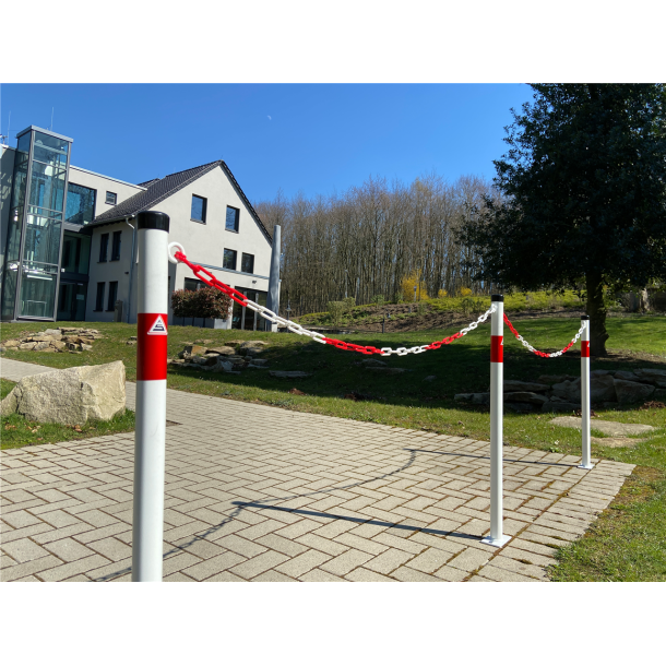 Barrier posts | Steel tube  42 x 2,5 mm | stationary | for casting in concrete | hot-dip galvanized and white coated withred reflecting stripes | without eyelet
